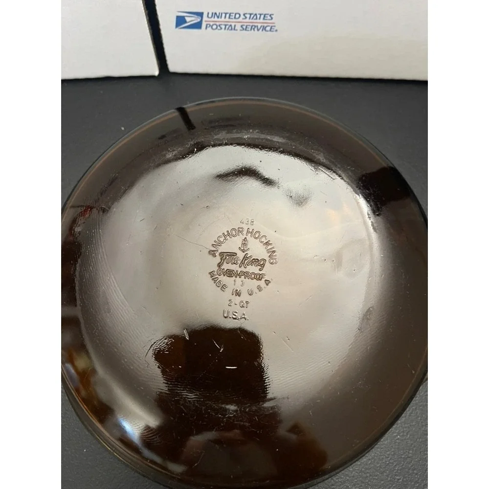 Anchor Hocking Fire-King Amber Glass 2 Quart Round Casserole Dish 438 USA Made